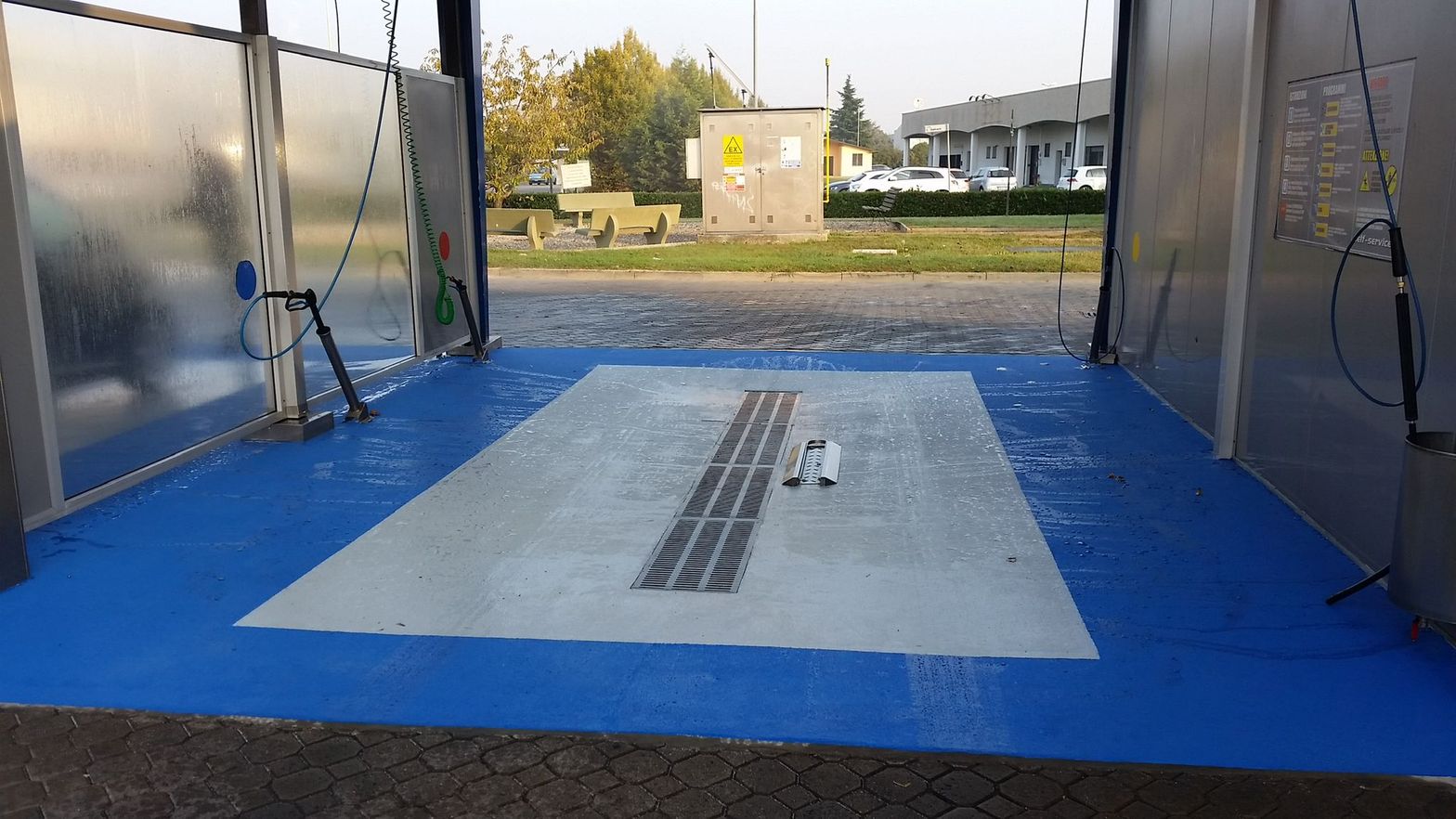 Progetto autolavaggio Buccinasco - RealeResine